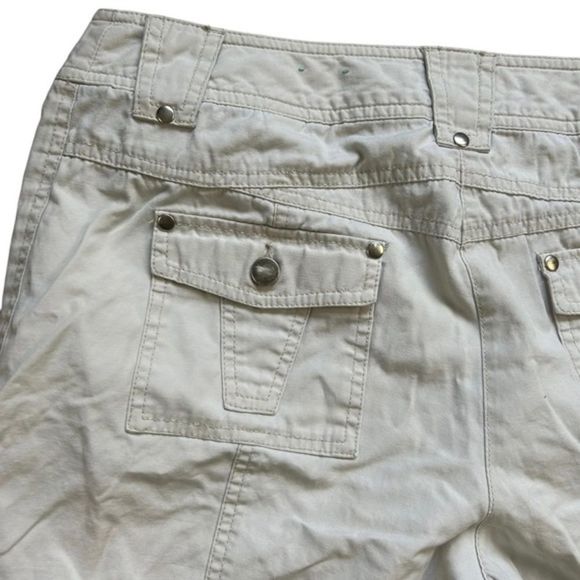 Reitmans women’s cream cargo short size 15‎ - Picture 8 of 11
